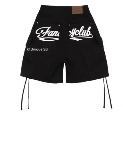 Street Casual Camo Shorts – Loose fit, high-waisted wide leg, pockets and belt detailing