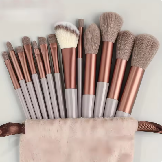 Eyeshadow, Foundation, Powder &amp; Blush Brushes for Women