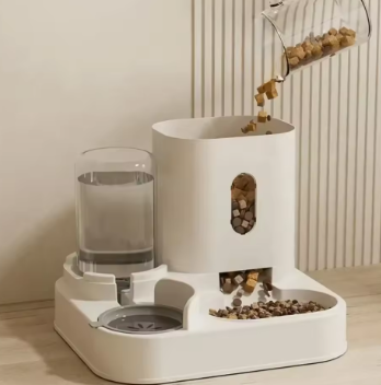 Automatic feeders and waterers – large-capacity food and water dispensers for pets