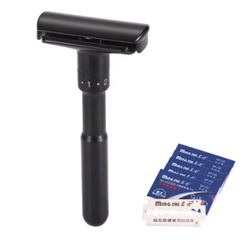 Metal Men Razor