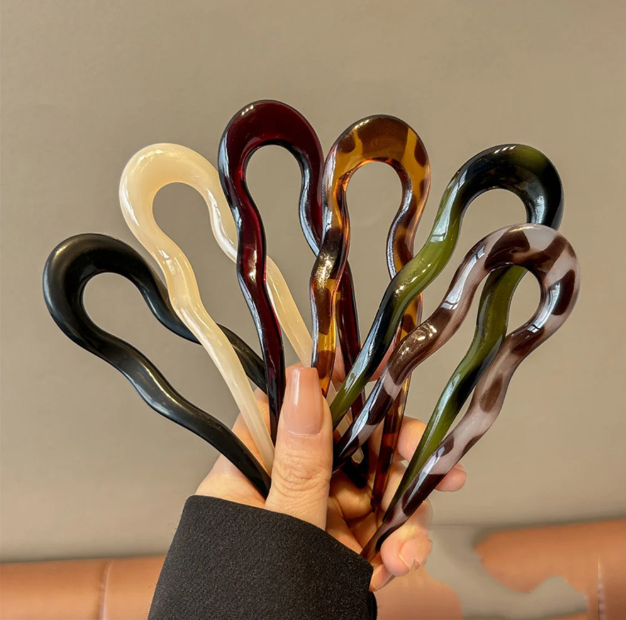 Acetate acrylic hairpin