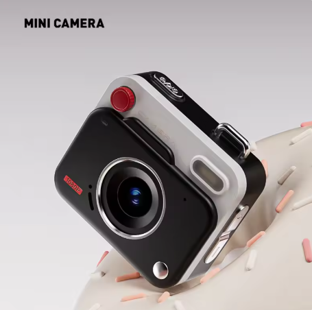 HD CCD Retro Mini Digital Camera – Perfect for Travel, Outdoor Photography, and Children's Gifts